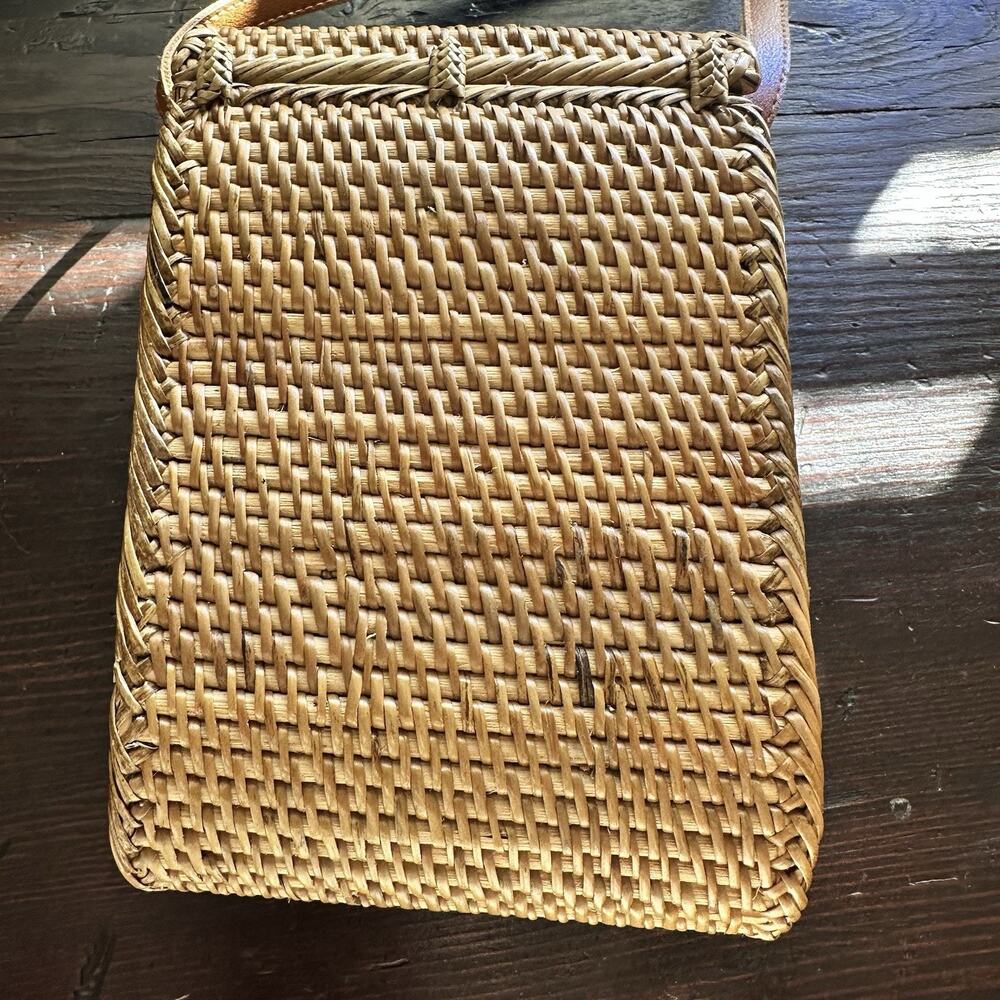 Rattan Crossbody Handbag S Brown Snap Flap Rectangle Lined Faux Leather Strap - Picture 13 of 16